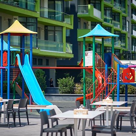 Rainbow Sea View Apartment Spa N Pool Resort - Parking Mamaia Luaran gambar