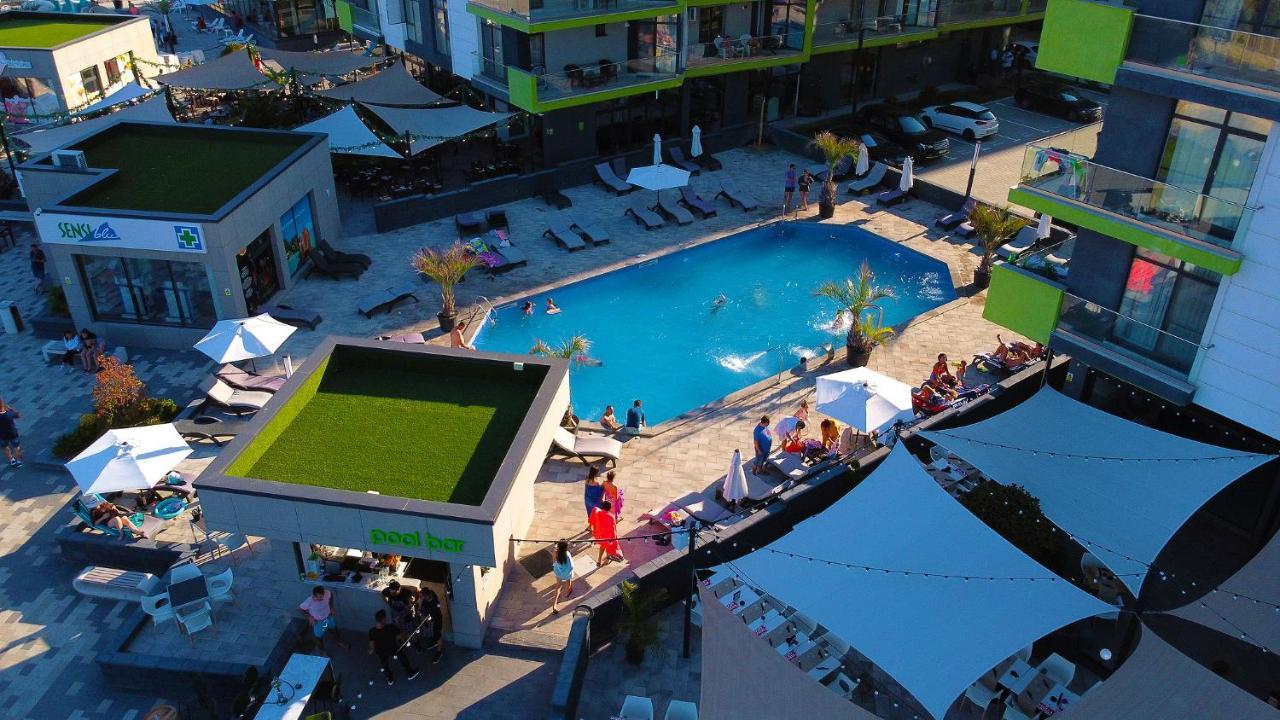 Rainbow Sea View Apartment Spa N Pool Resort - Parking Mamaia Luaran gambar